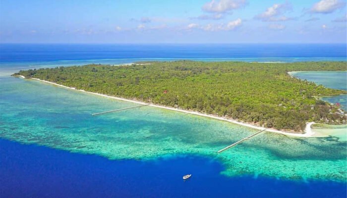 Pesona Pulau Hoga Wakatobi: Ketika Laboratorium Penelitian Biologi Laut Berpadu dengan Surga Wisata Bahari Dunia